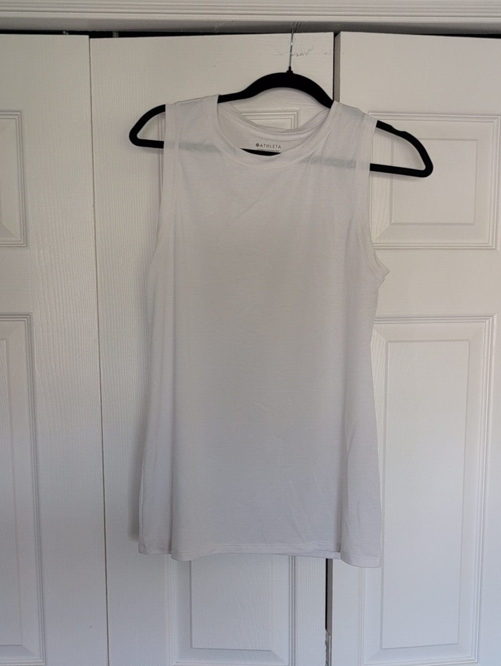 Athleta White Crewneck Sleeveless Tank